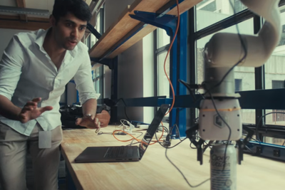 Anthropic's new hardware standard lets AI agents control the physical world