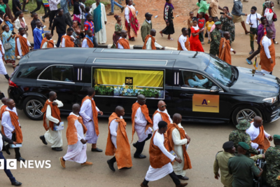 Uganda's King Oyo buried amid calls for unity over his successor