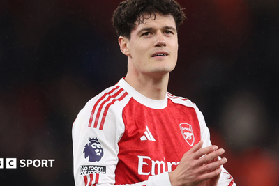 Why do teams choose not to disclose transfer fees?