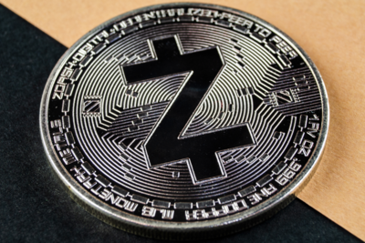Zcash Closes On $1,400 After Coinholders Vote to Keep Bitcoin-Style Halvings